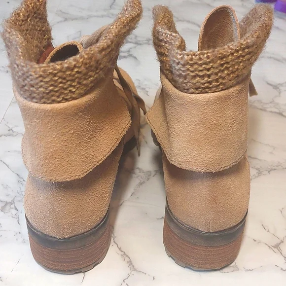 Lucky Brand tan suede booties, size 6 - Picture 3 of 9